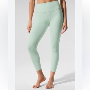 NWT Harmony Balance Light Green Leggings Size Large